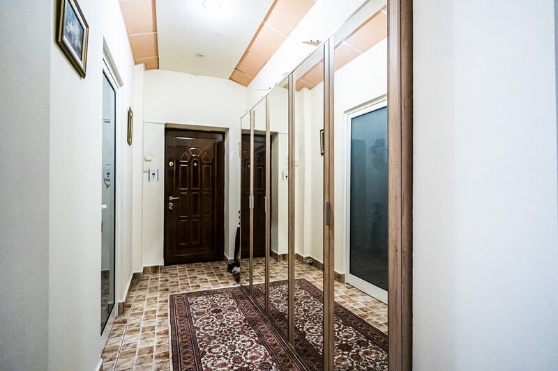 Vatra Luminoasa Parcul Ciurea, 2 camere, 59 mp, 2 bai, boxa, STB si metrou.